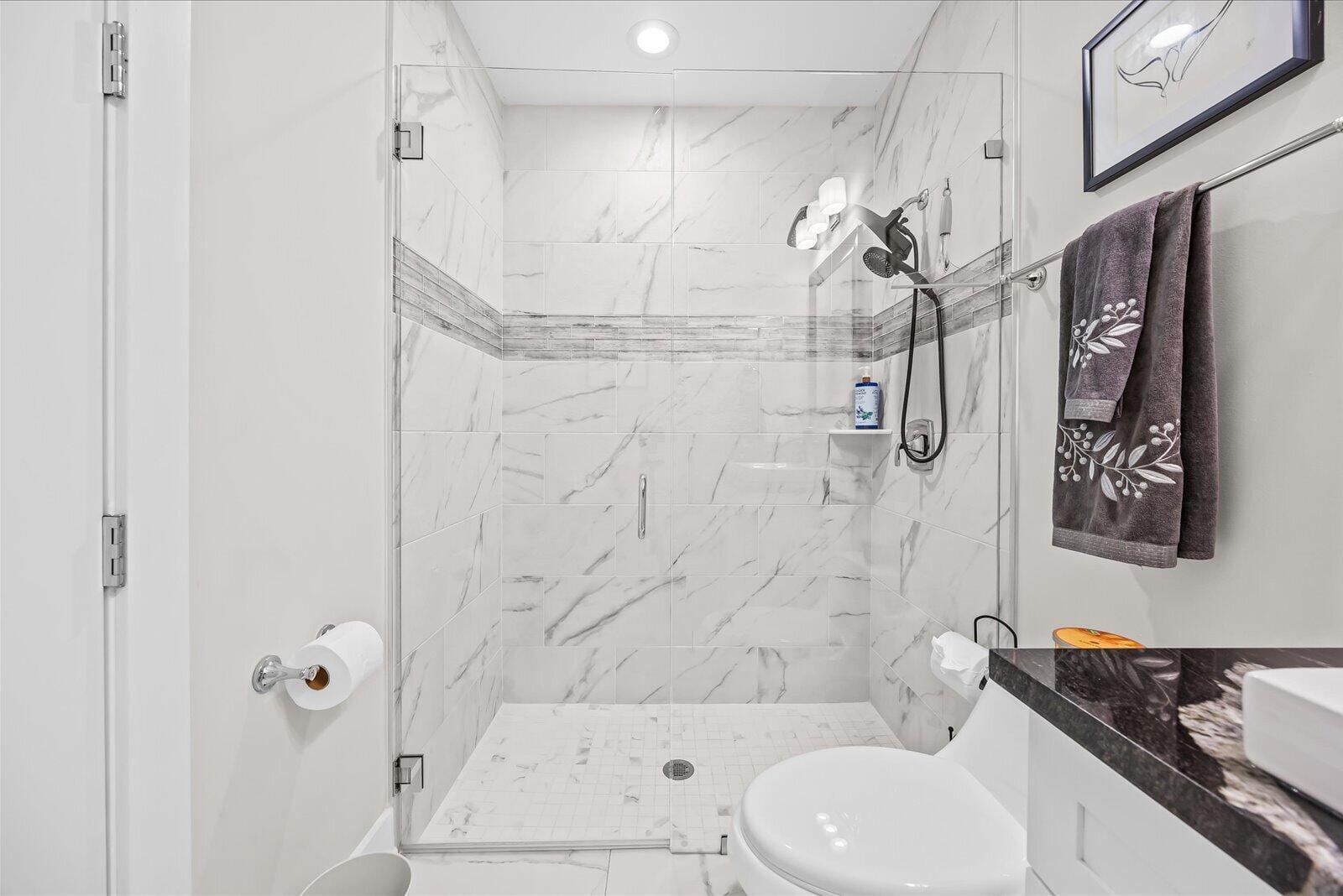 174 SE BELLA STRANO — photo 12