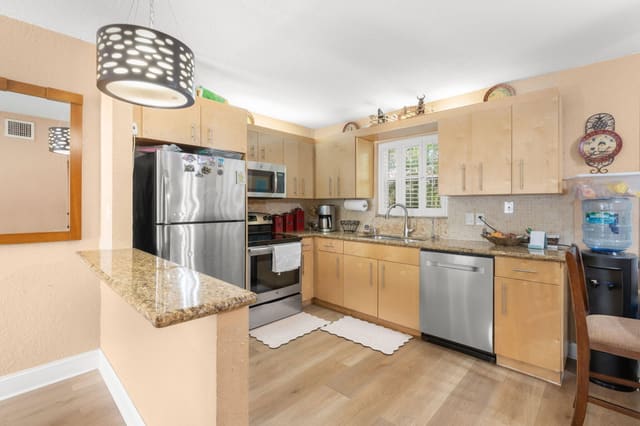 2221 FILLMORE Street 2221-2223, Hollywood, FL 33020