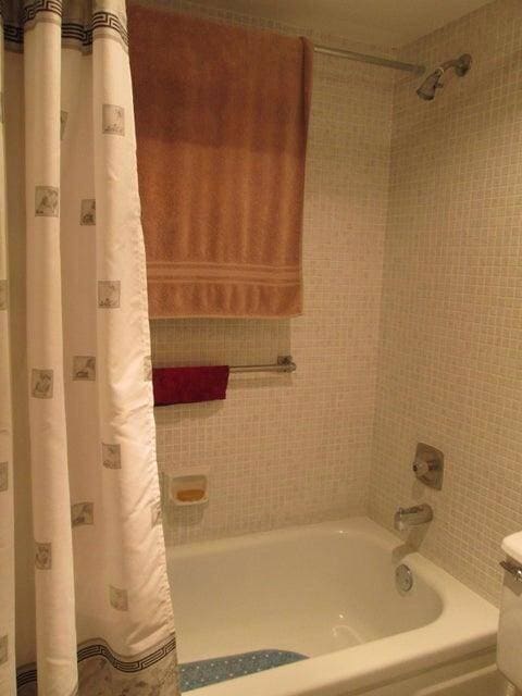2070 Wolverton D 2070, Boca Raton, FL 33434