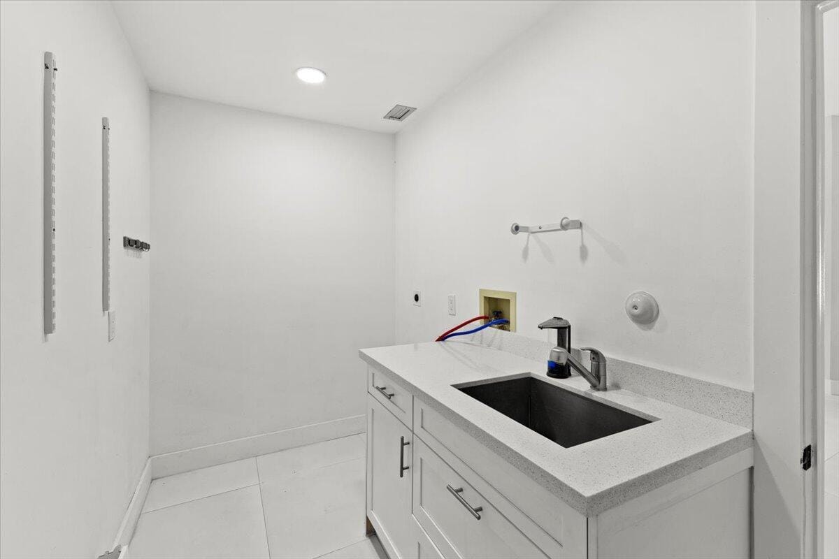 20221 NW 8TH Street — photo 11