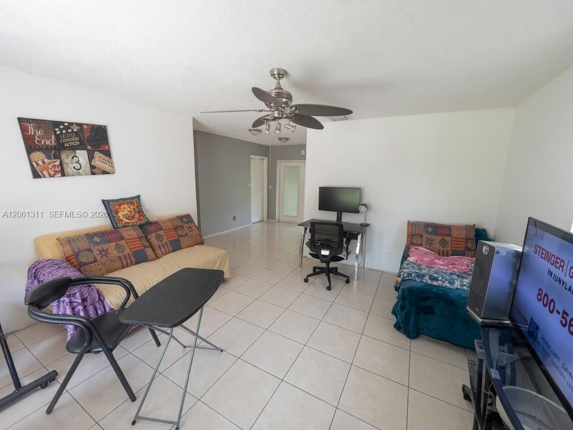 240 NE 23rd Court, Pompano Beach, FL 33060 photo 2