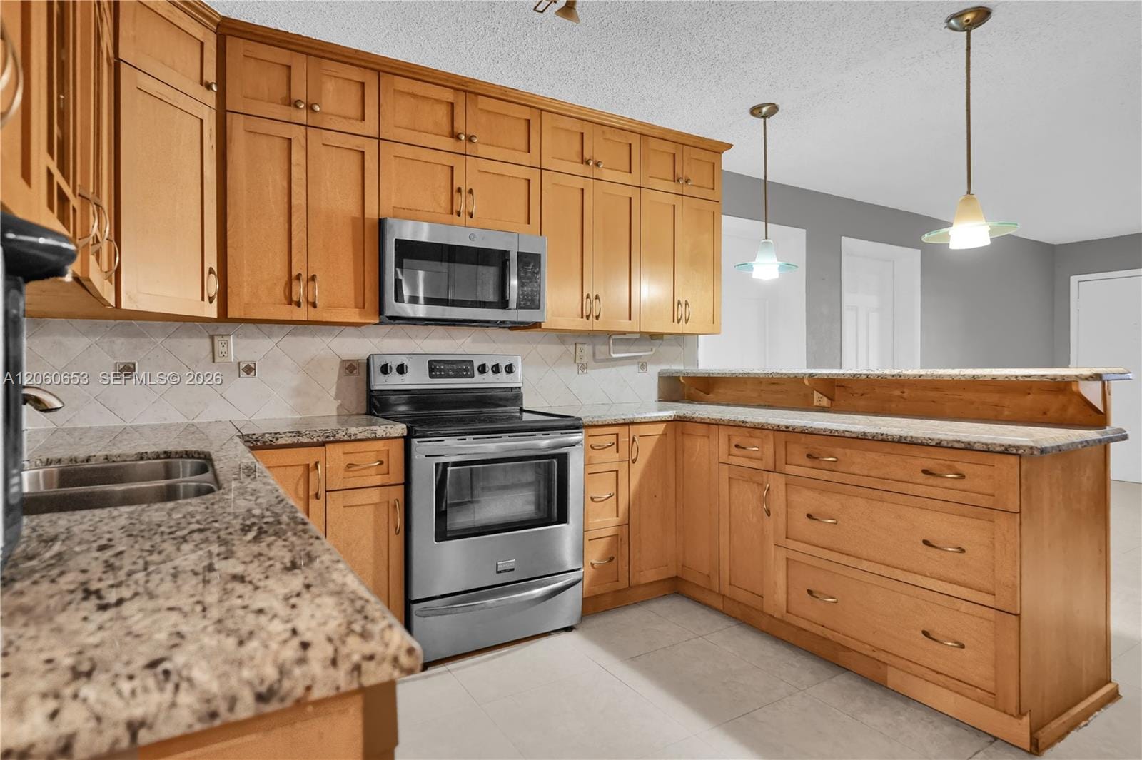 4011 N Meridian Avenue 21, Miami Beach, FL 33140 photo 2