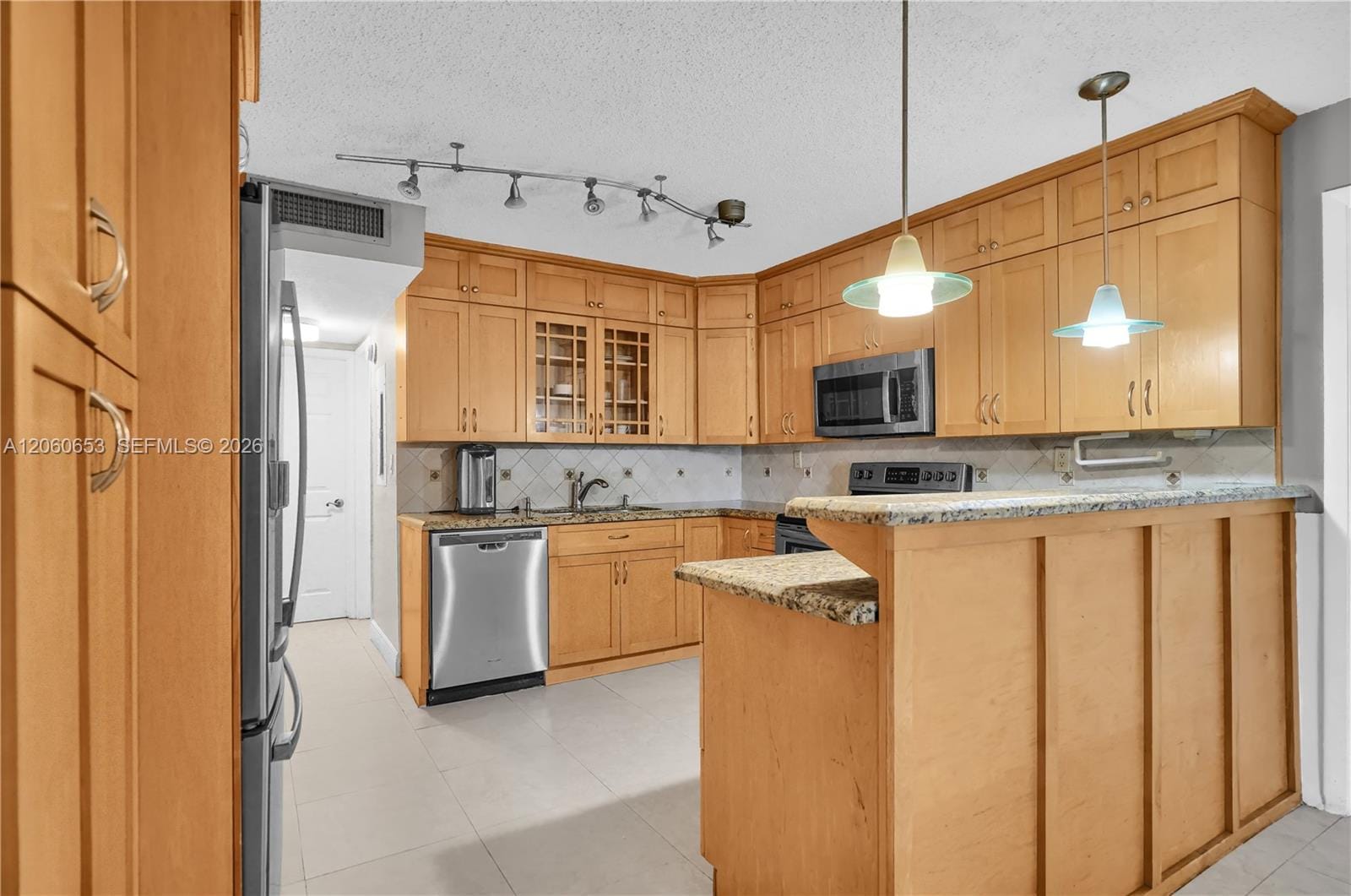4011 N Meridian Avenue 21, Miami Beach, FL 33140 photo 4