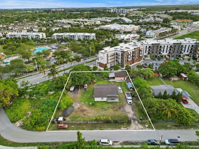 14210 Henderson Street, Homestead, FL 33032