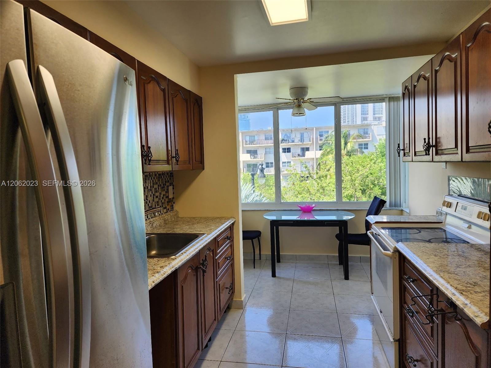 250 180th Drive 301 — photo 2