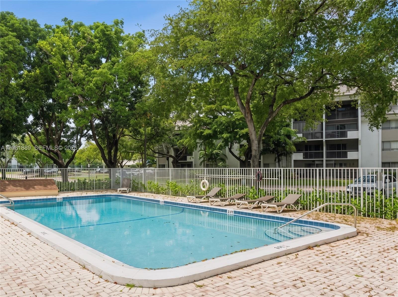 731 N Pine Island Road 102, Plantation, FL 33324