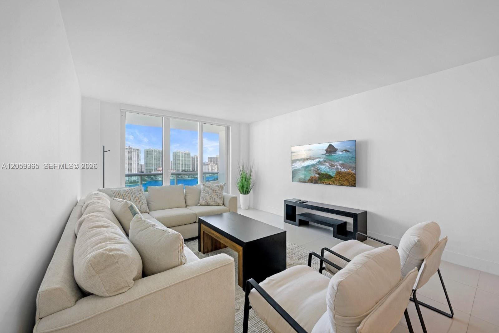 19370 Collins Avenue 1622 — photo 4