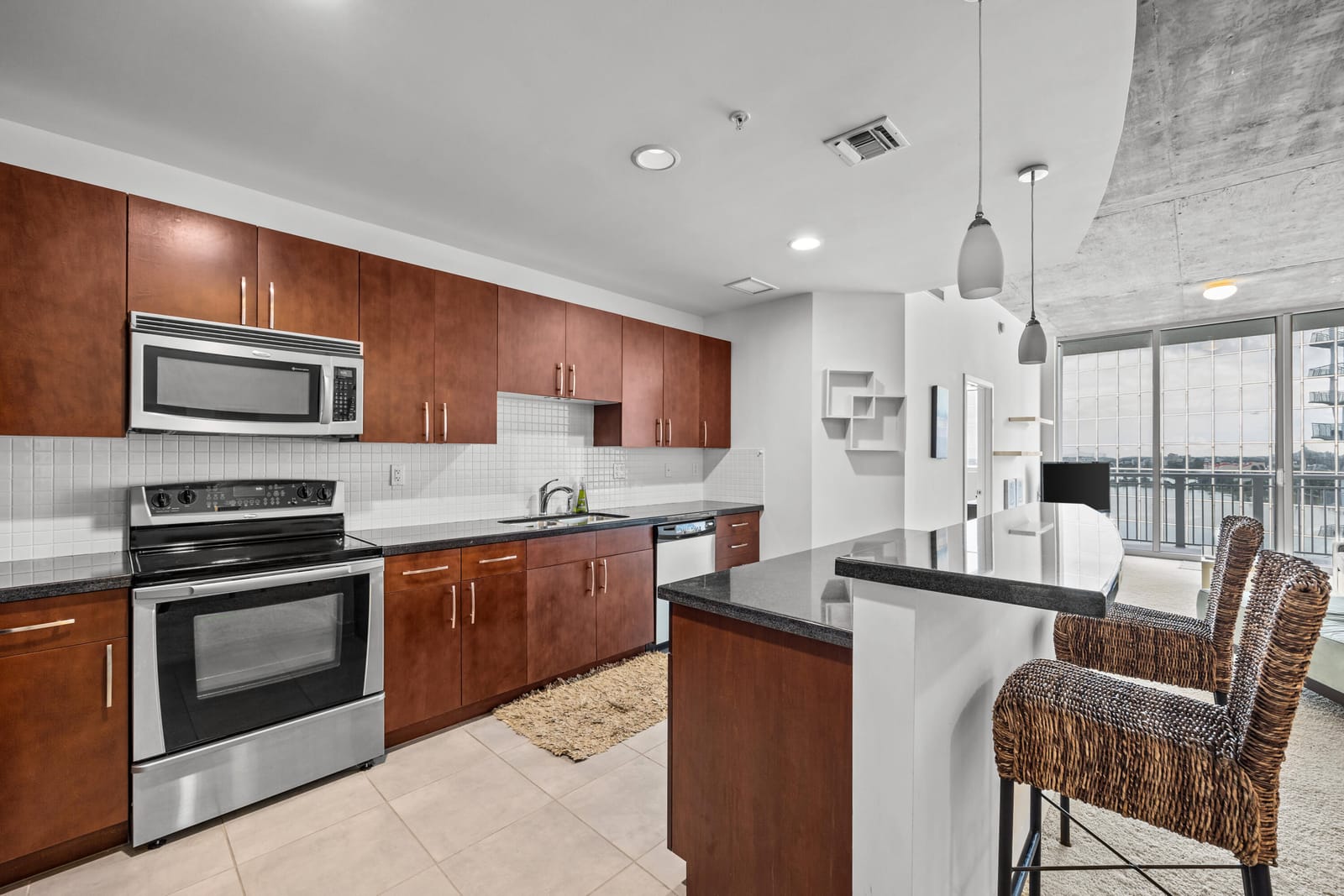 300 S Australian Avenue 1106 — photo 4