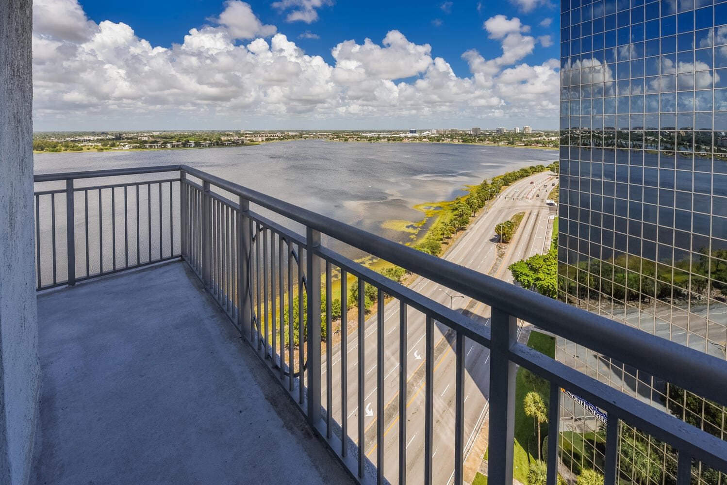 300 S Australian Avenue 1106 — photo 10