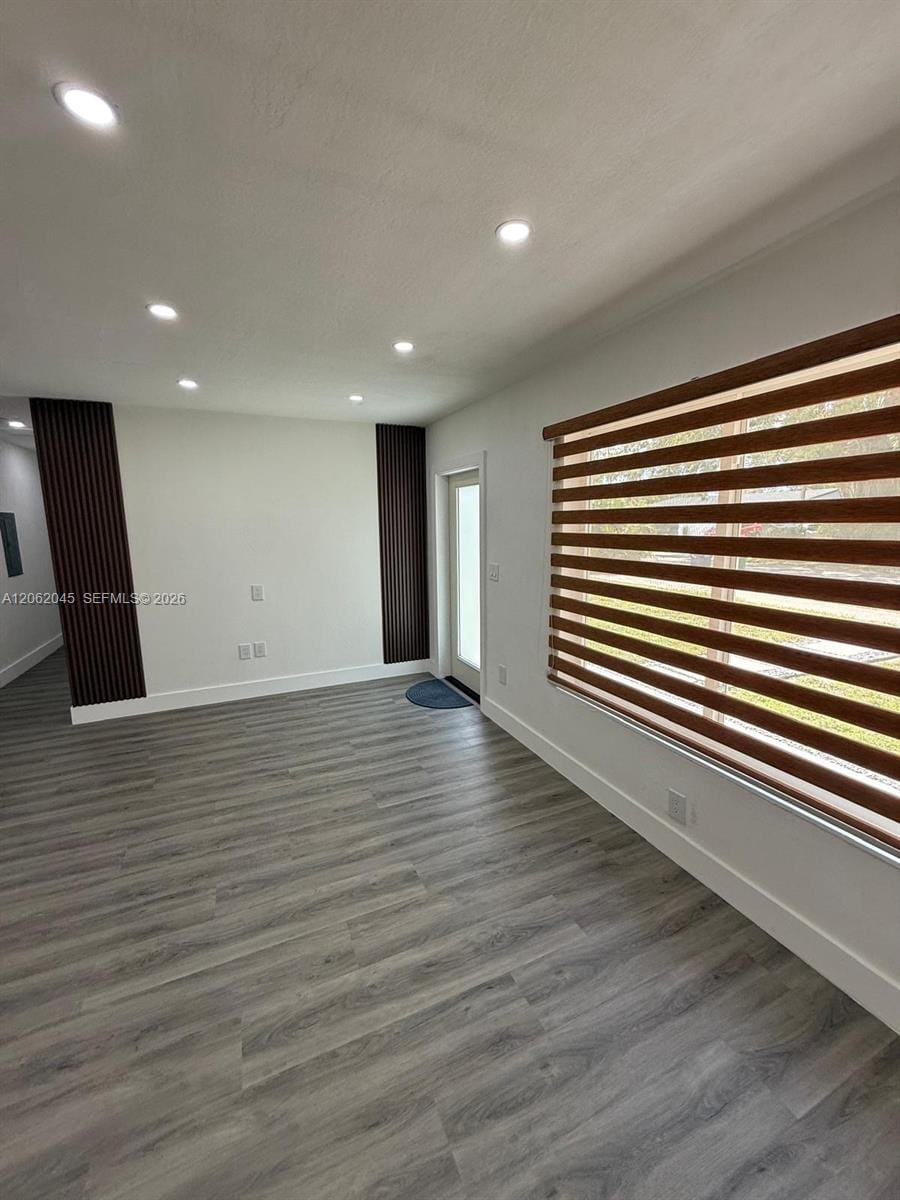 1251 NE 208th Terrace, Miami, FL 33179 photo 11