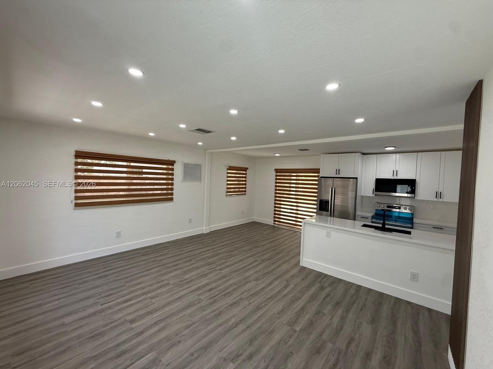 1251 NE 208th Terrace, Miami, FL 33179 photo 14