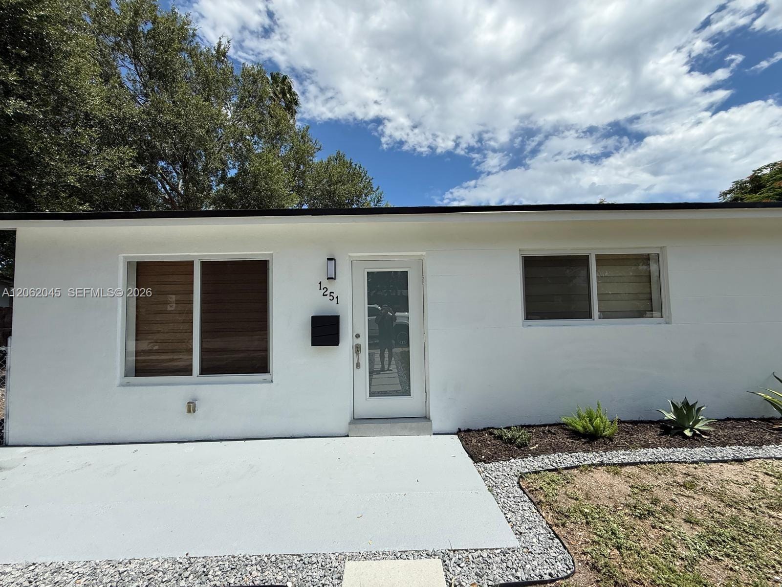 1251 NE 208th Terrace, Miami, FL 33179 photo 3