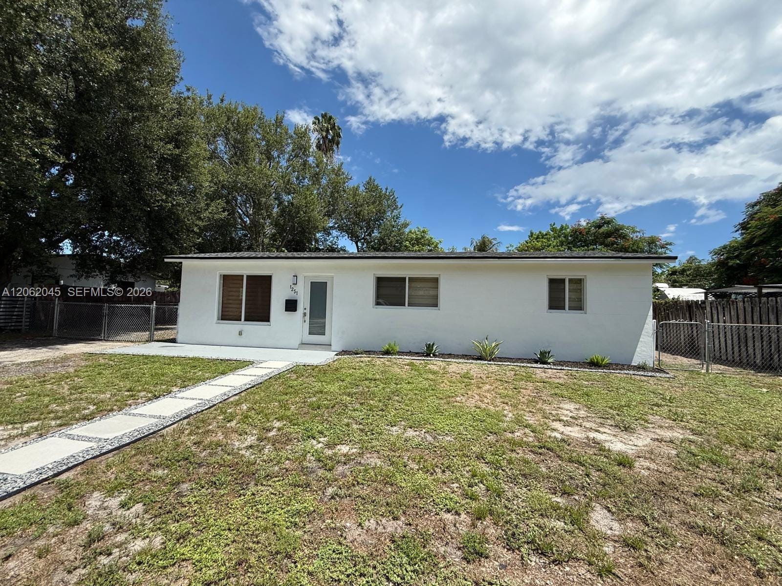 1251 NE 208th Terrace, Miami, FL 33179 photo 4