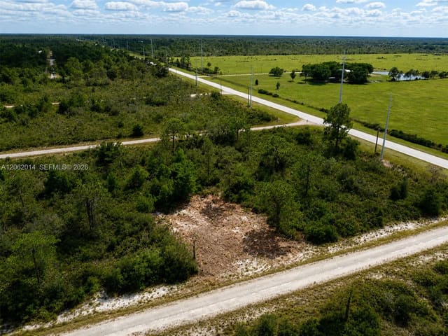 3554 Mariana Avenue, Lake Placid, FL 33852