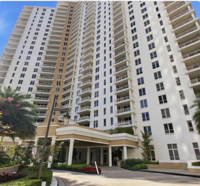 701 Brickell Key Boulevard 610, Miami, FL 33131