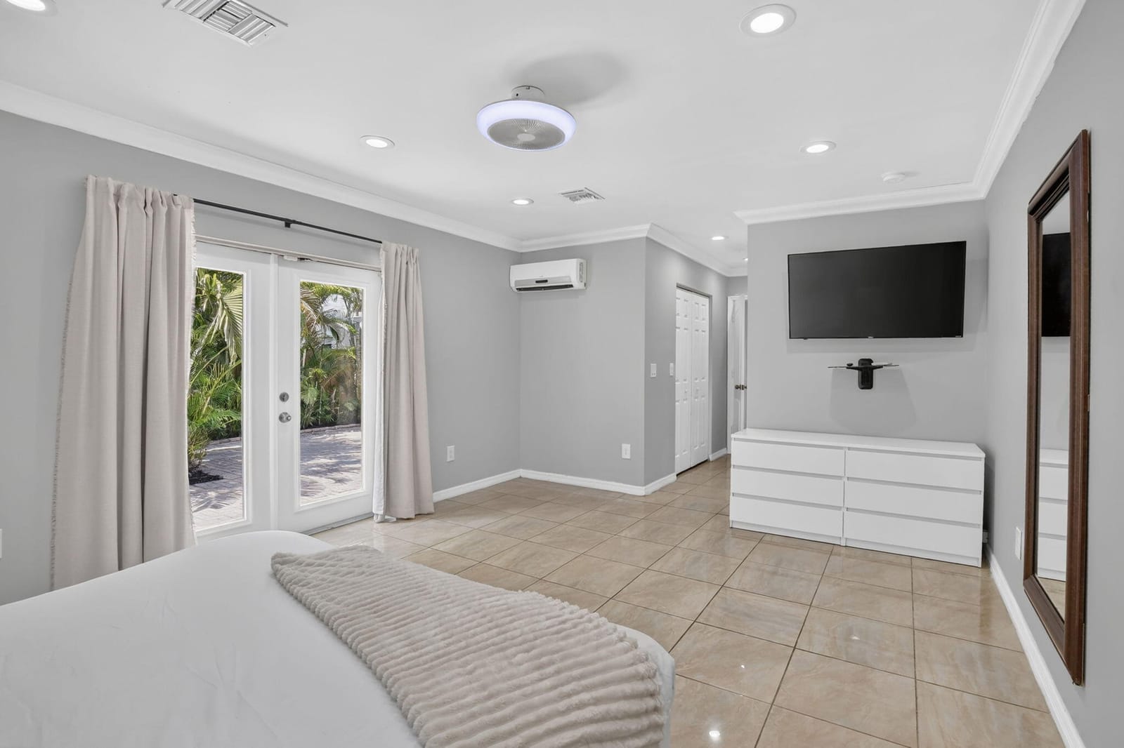 615 NE 13TH Avenue, Fort Lauderdale, FL 33304 photo 21