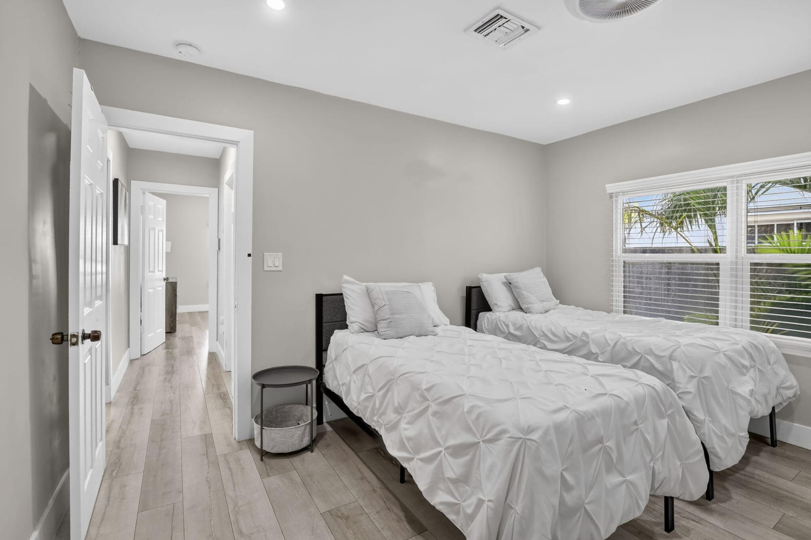 615 NE 13TH Avenue, Fort Lauderdale, FL 33304 photo 25