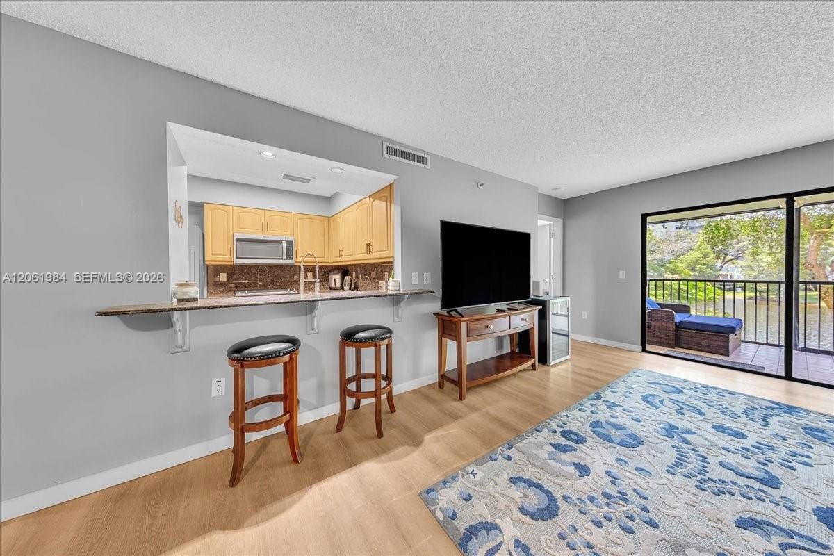 2240 N Cypress Bend Drive 204 — photo 11