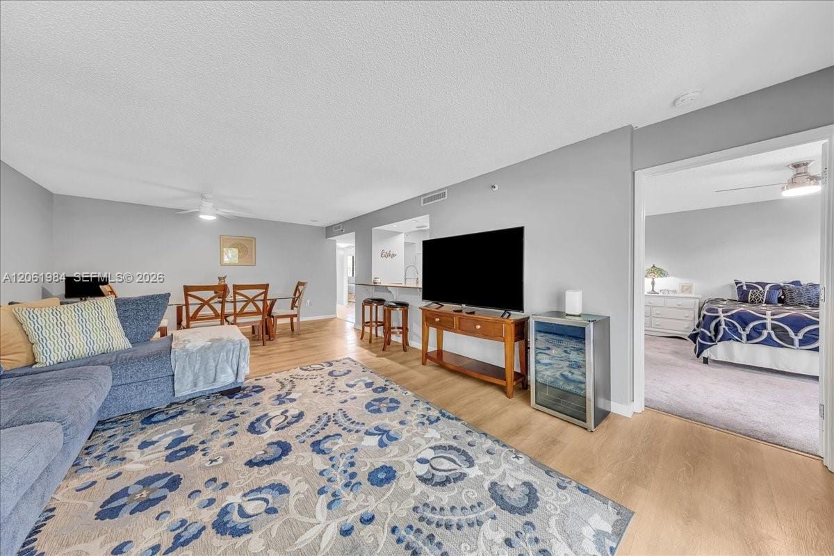 2240 N Cypress Bend Drive 204 — photo 4
