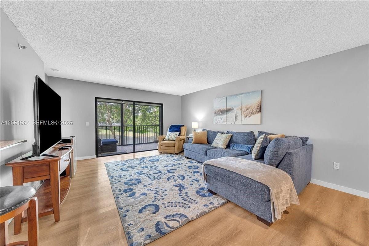 2240 N Cypress Bend Drive 204 — photo 6