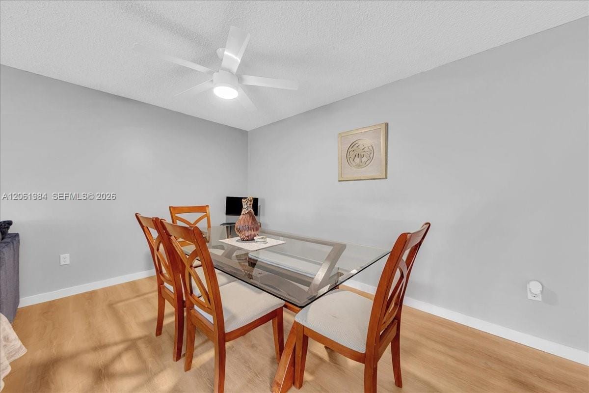 2240 N Cypress Bend Drive 204 — photo 8