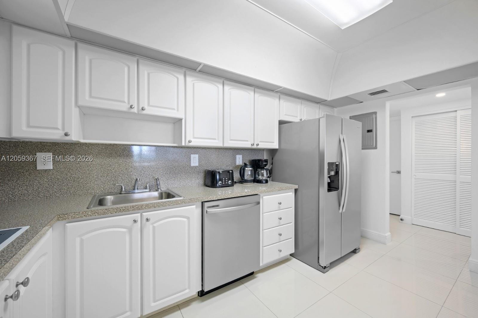 19370 Collins Avenue 1122 — photo 11