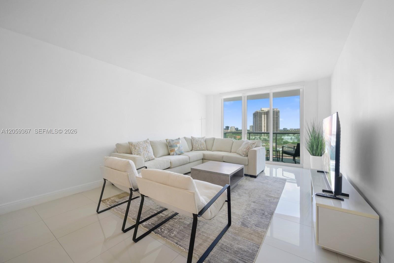 19370 Collins Avenue 1122 — photo 6