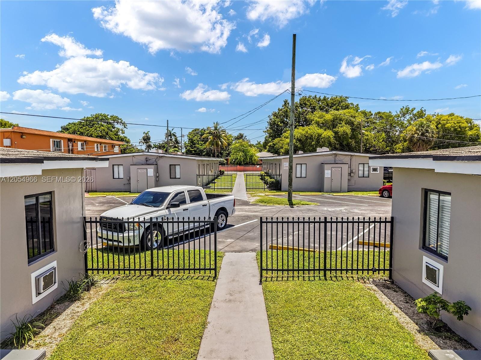2090 NW 31st Street, Miami, FL 33142 photo 8