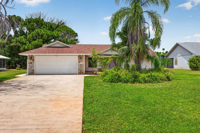 5803 DEER RUN Drive, sold in Holiday Pines Subdivision Phase Iii, Fort Pierce, FL