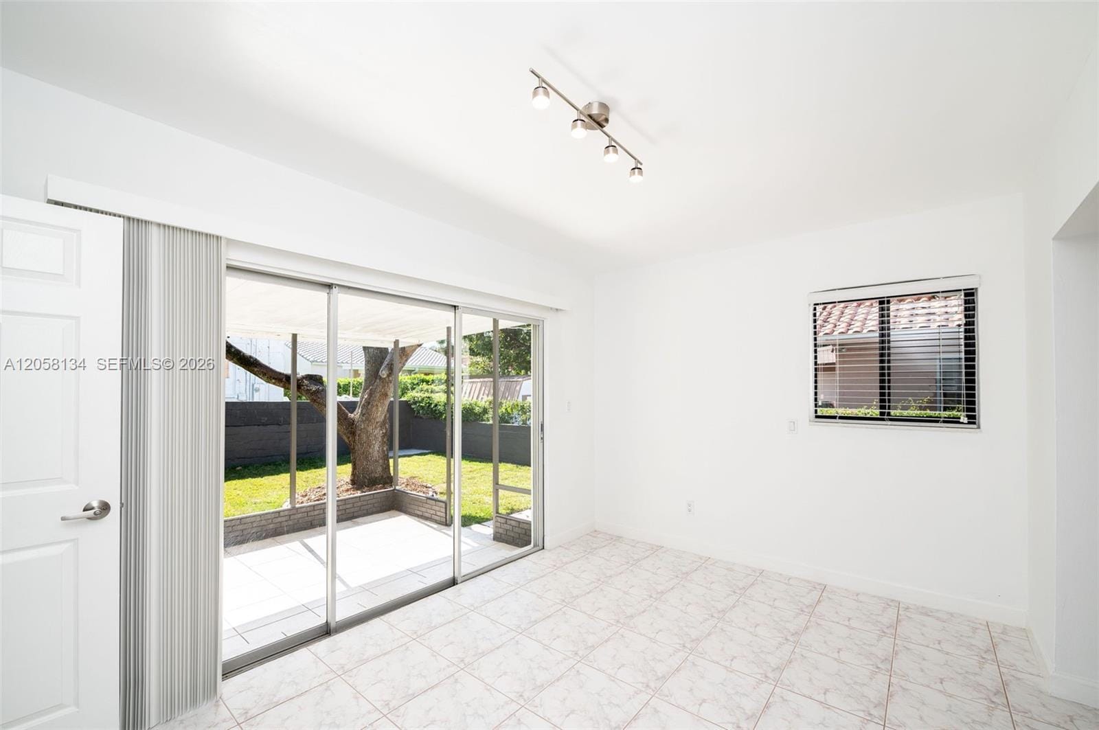 2340 SW 16th Street — photo 9