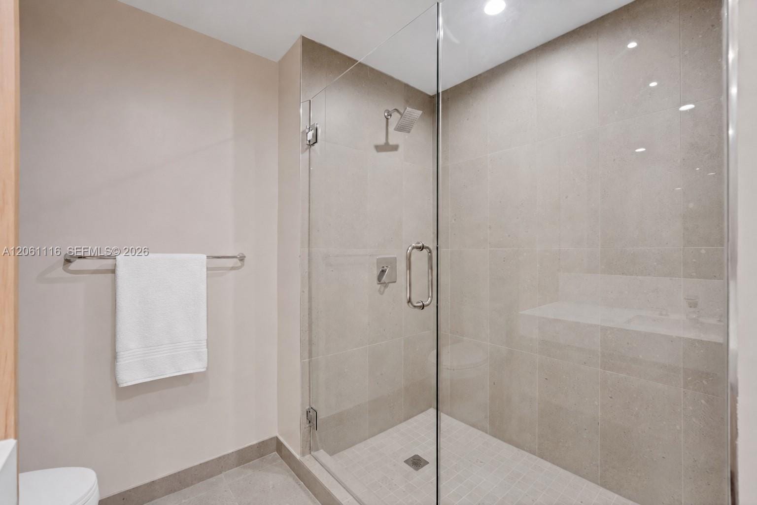 11 NE 6th Street 809, Miami, FL 33132 photo 14
