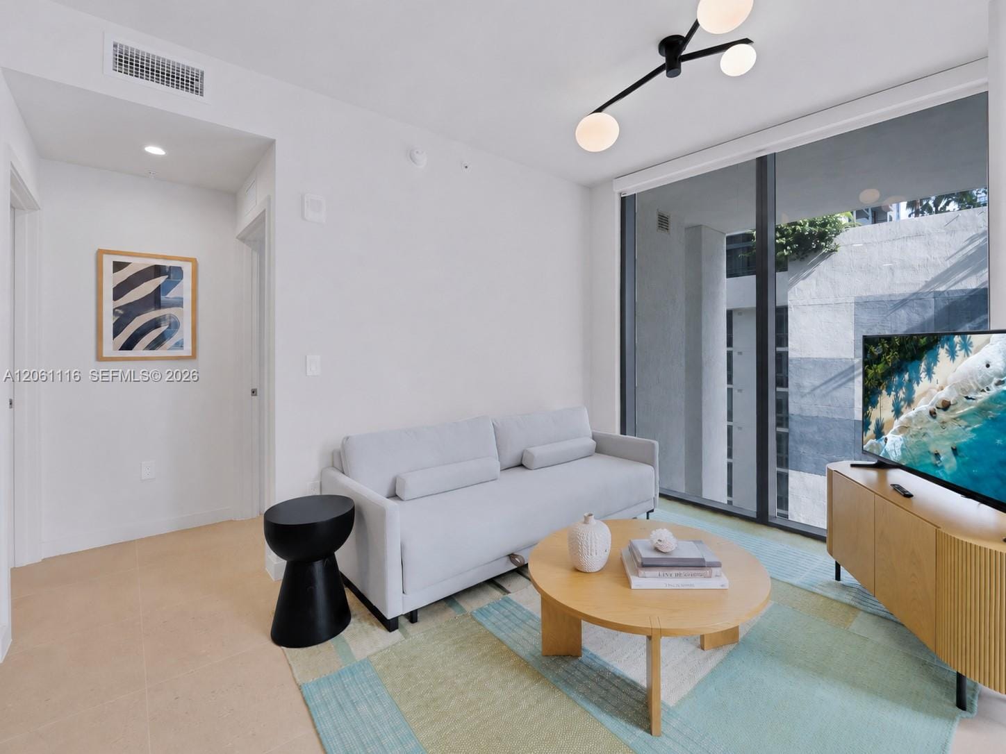 11 NE 6th Street 809, Miami, FL 33132 photo 10
