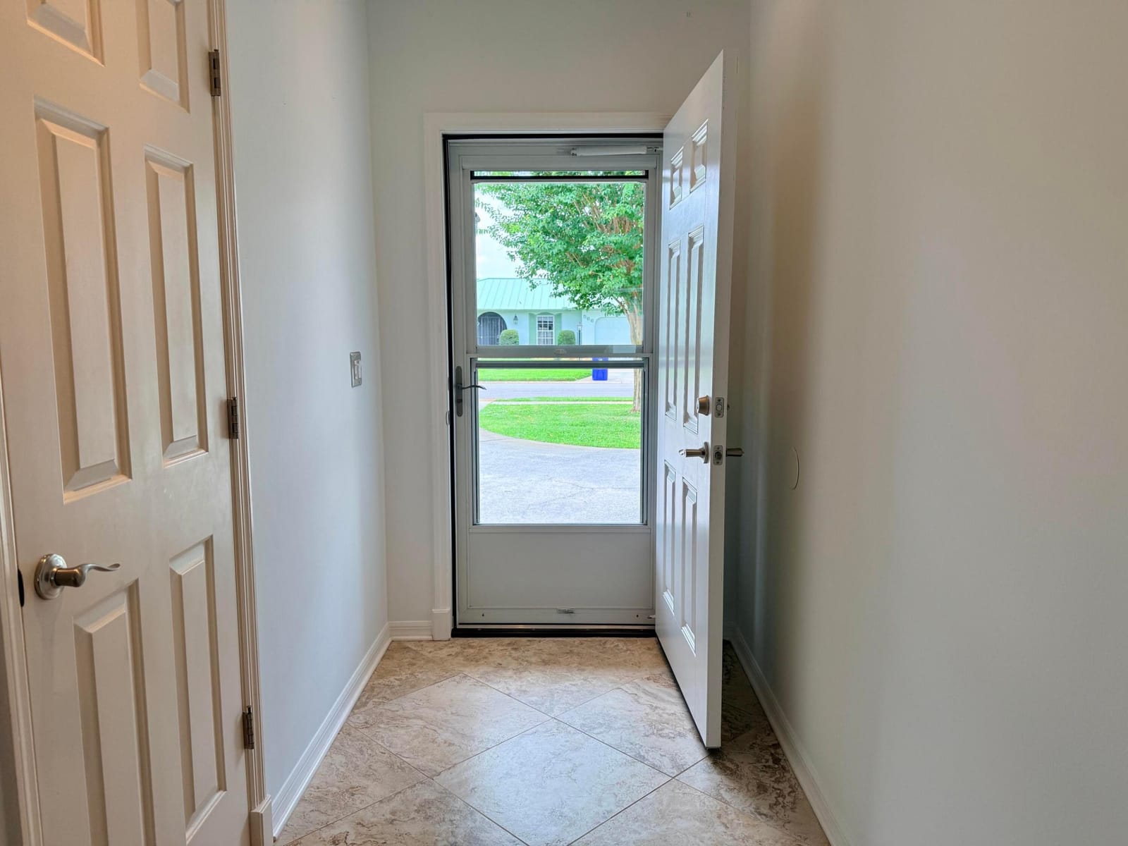571 24th Avenue, Vero Beach, FL 32962 photo 2