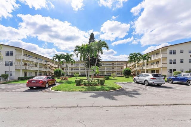 559 N Mansfield N 559, Boca Raton, FL 33434