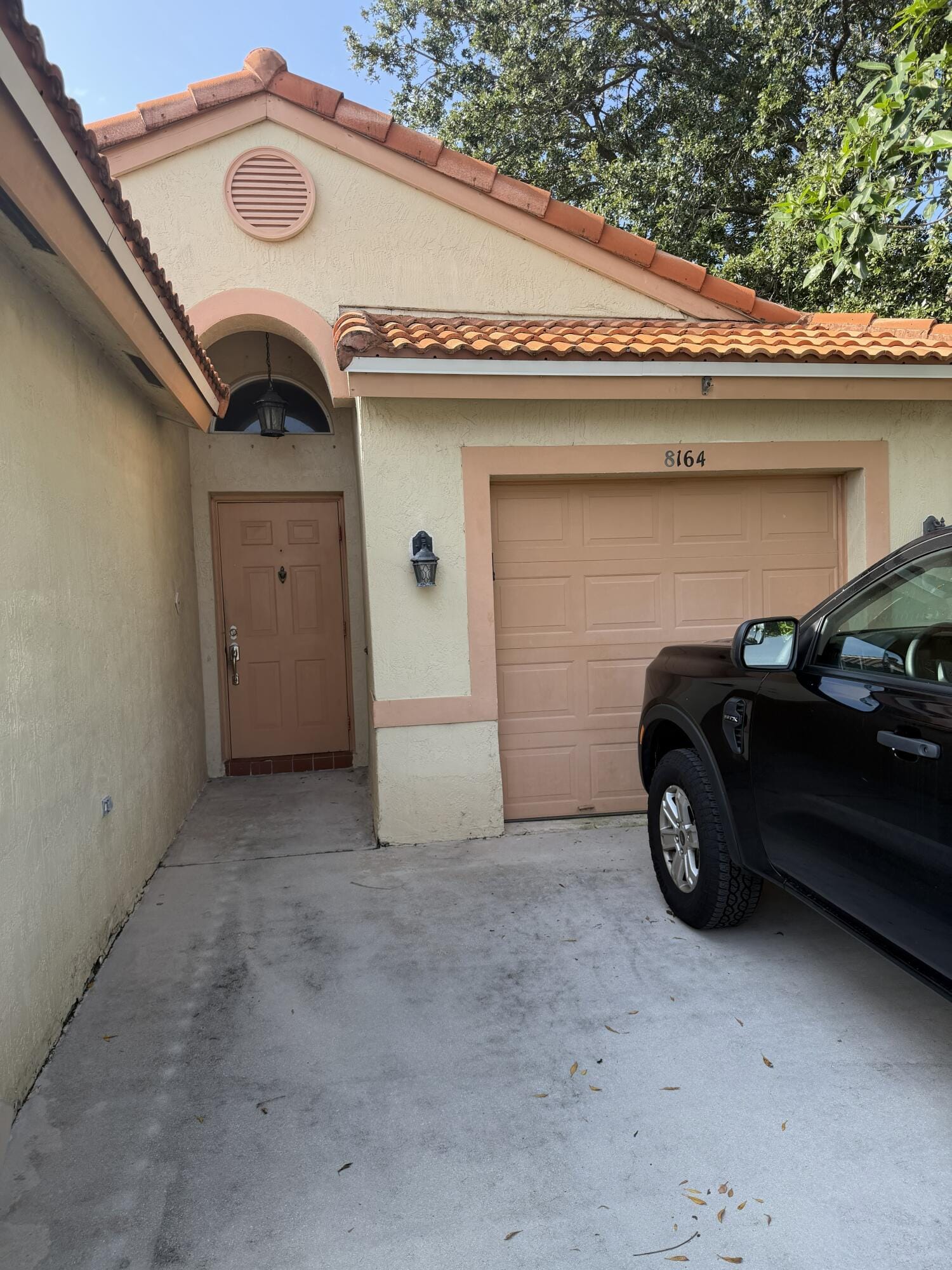 8164 PELICAN HARBOUR Drive, Lake Worth, FL 33467 photo 2