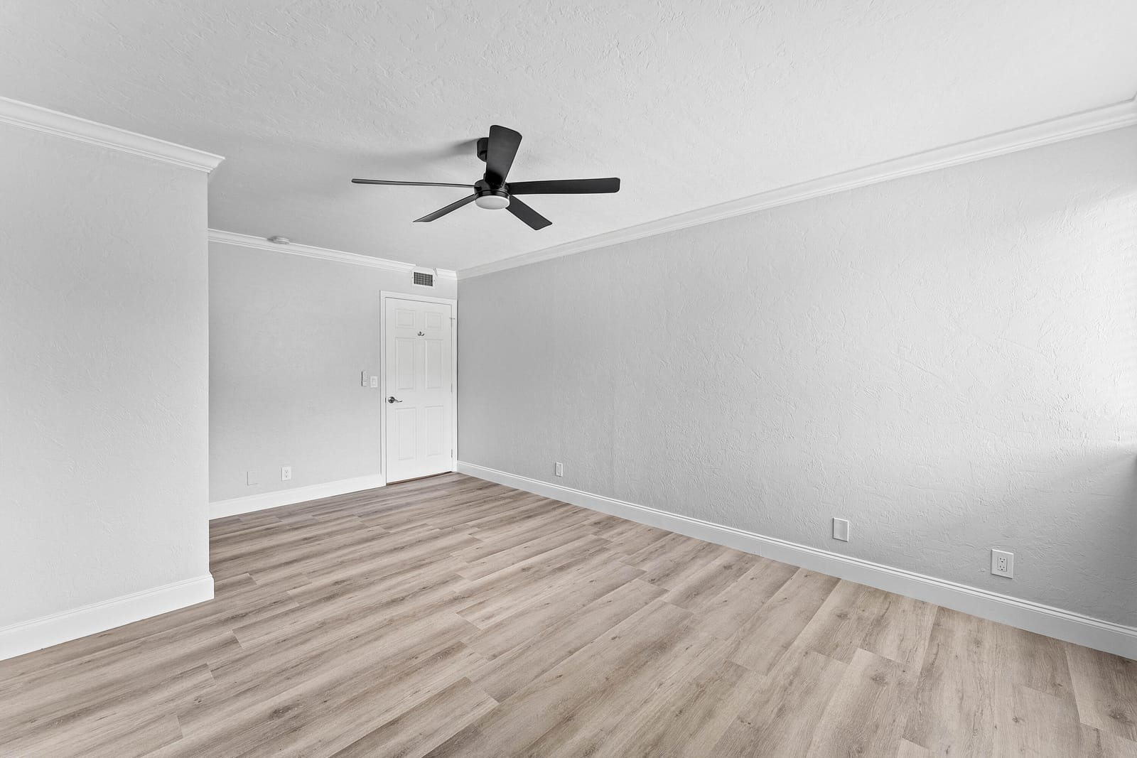 1866 Fairview Villas Drive 3, Palm Springs, FL 33406 photo 23