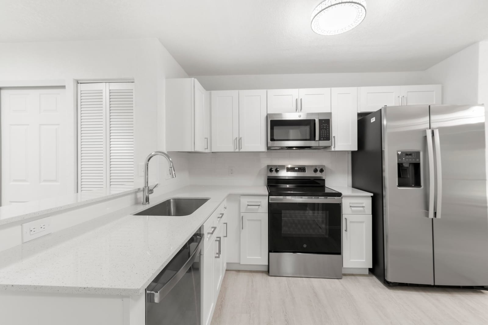 500 Crosswinds Drive F1 — photo 3