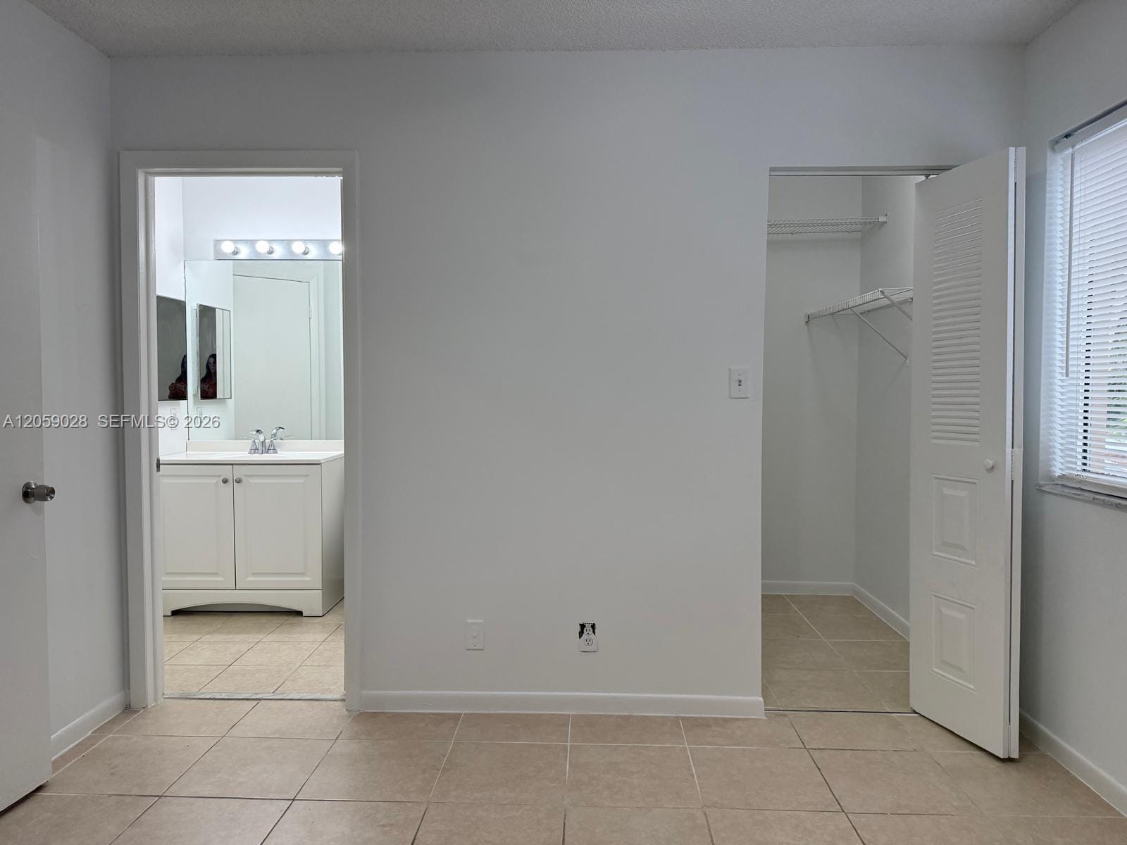 9103 SW 138th Place 9103 — photo 11