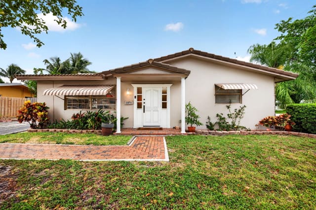 2167 NE 56th Court A, Fort Lauderdale, FL 33308