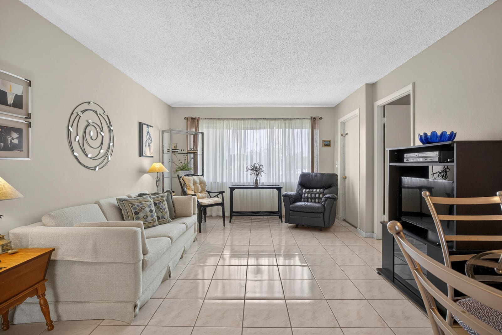 355 Lake Frances Drive — photo 6