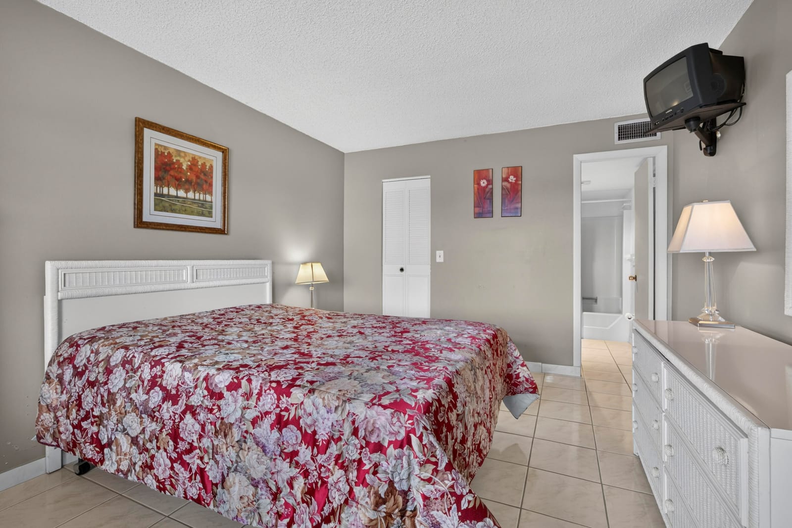355 Lake Frances Drive — photo 10