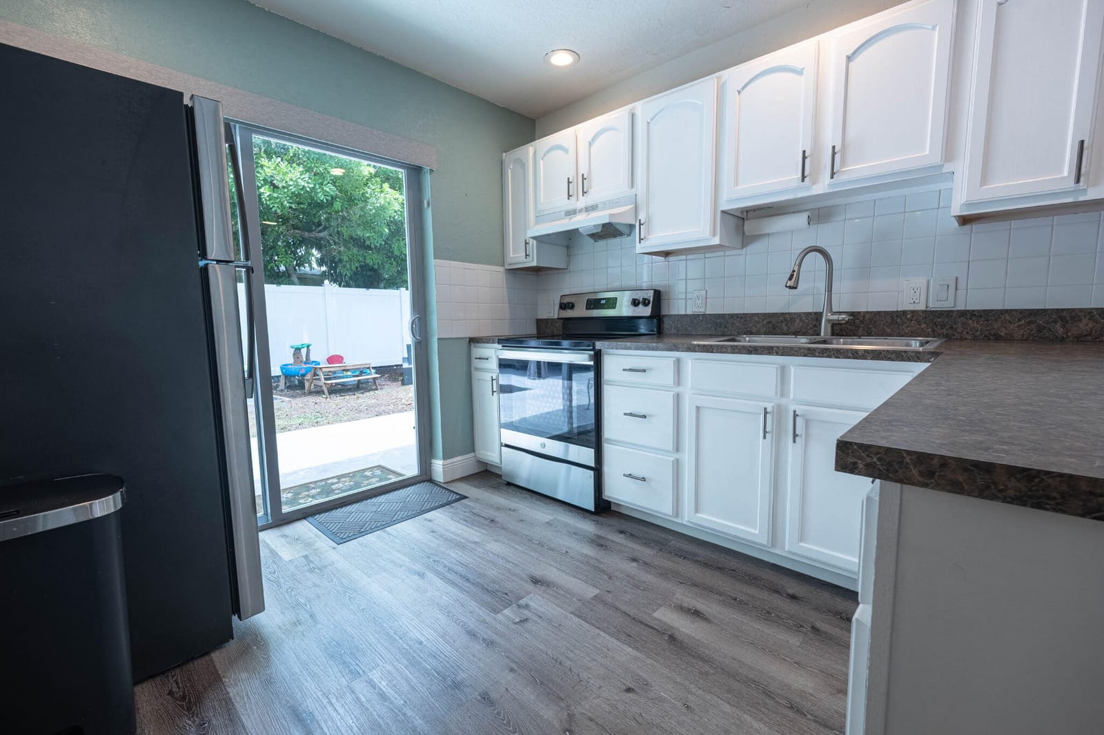 1561 NE 30TH Court — photo 8