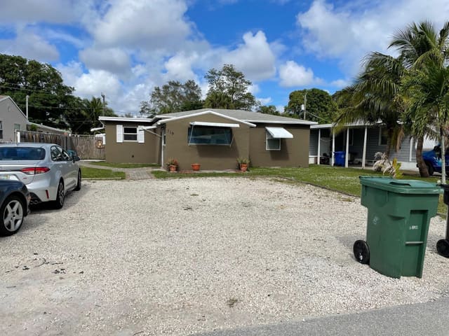 319 SW 15TH Street, Fort Lauderdale, FL 33315