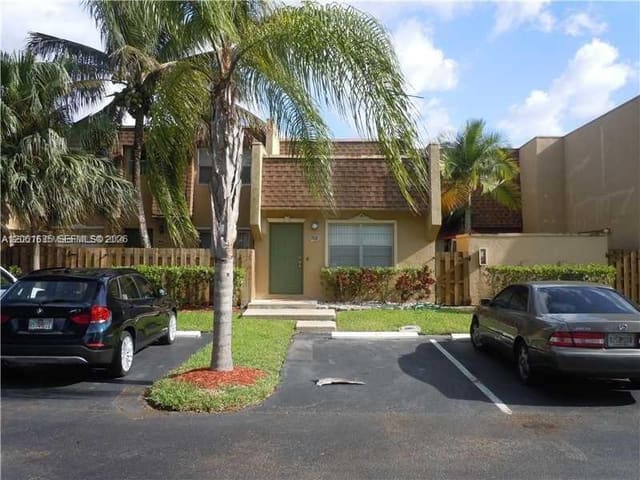 3571 NW 95th Terrace 705, Sunrise, FL 33351