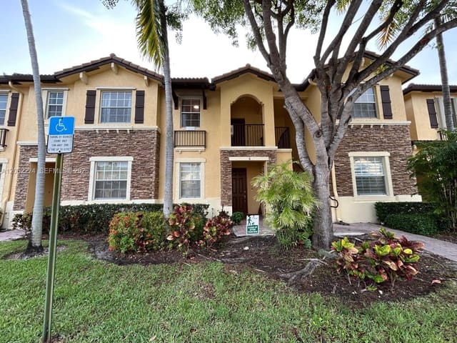 9257 SW 227th Street 26, Cutler Bay, FL 33190