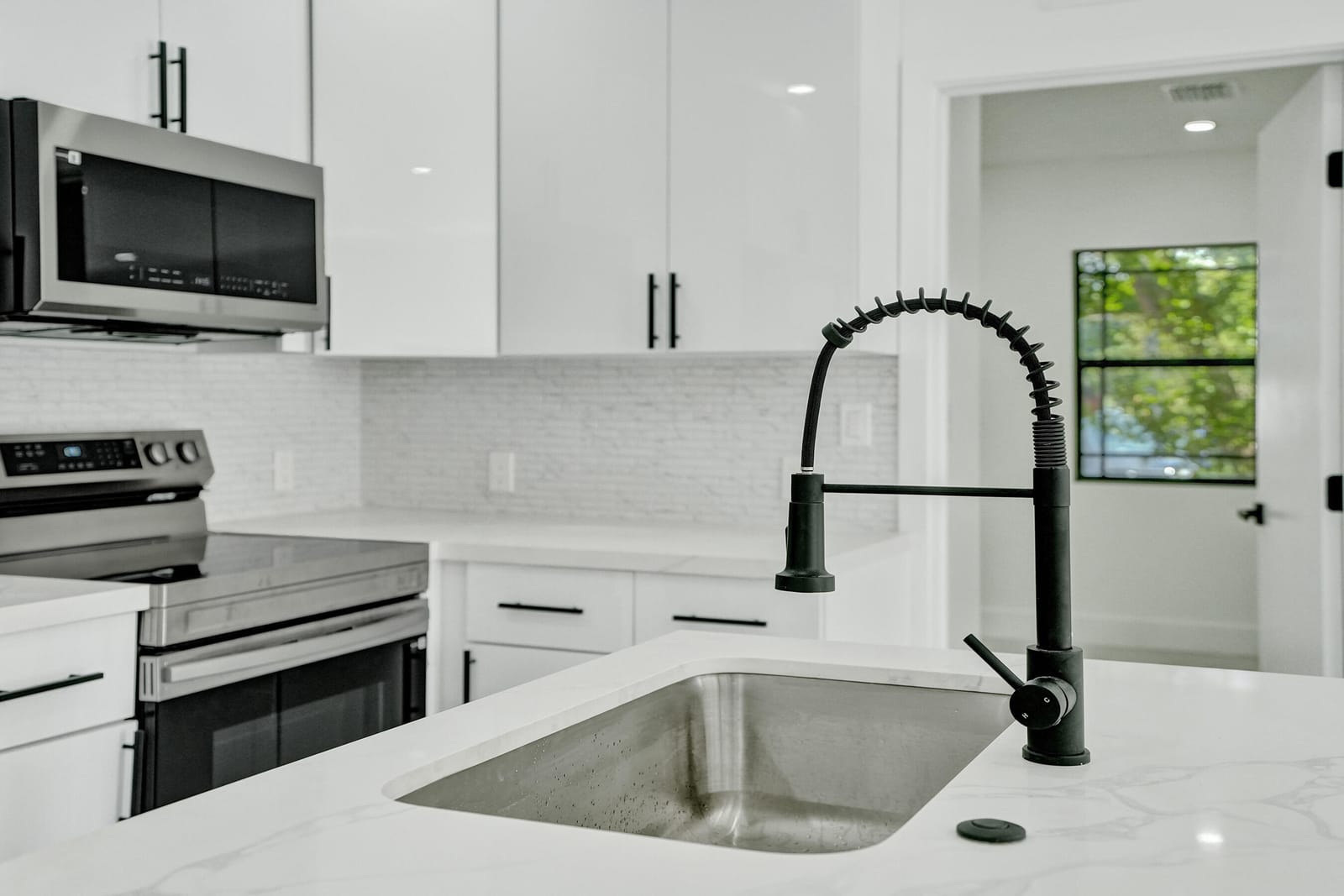 3234 Taft Street — photo 7