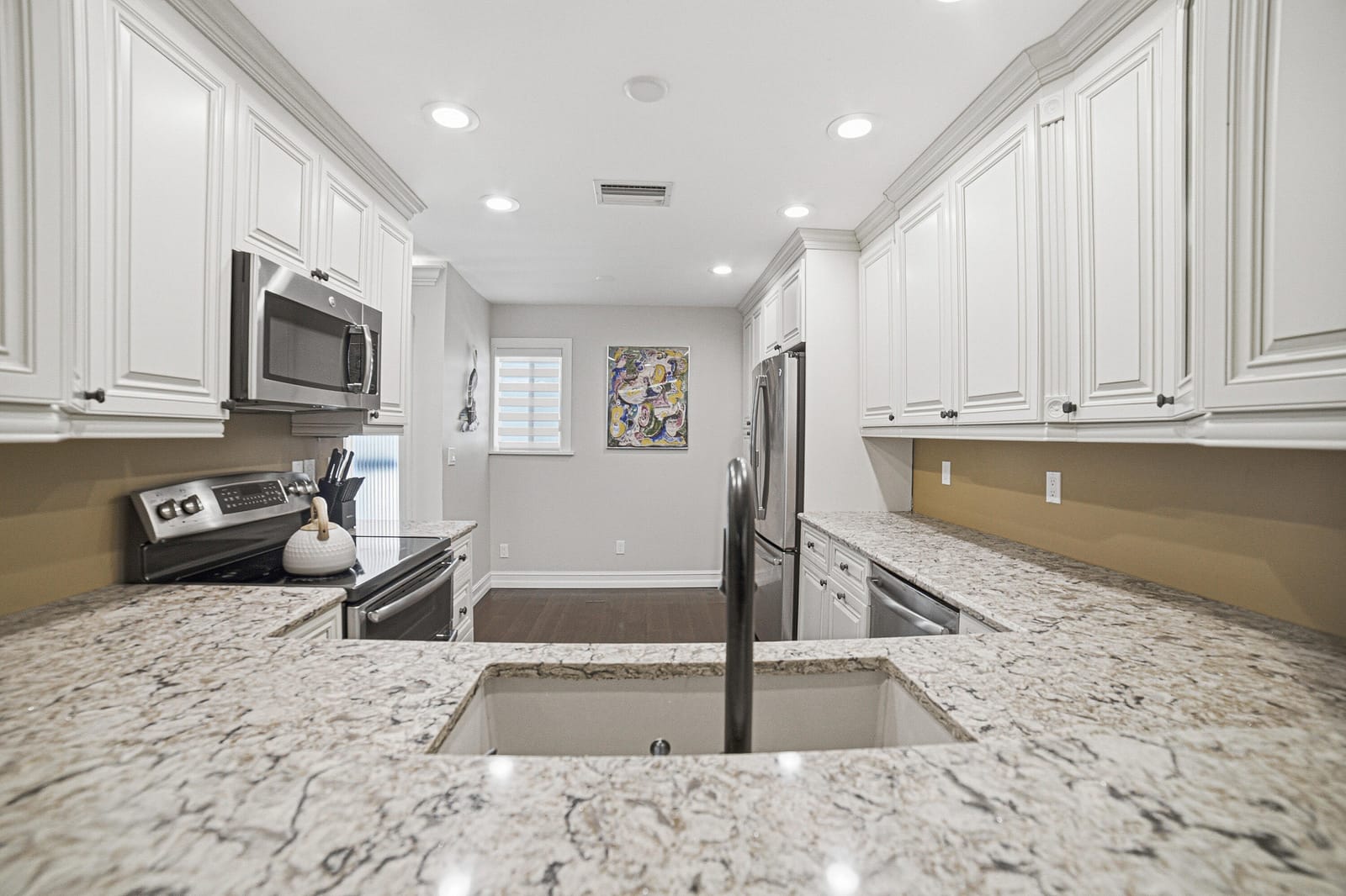 85 PELICAN POINTE Drive 203, Delray Beach, FL 33483 photo 18