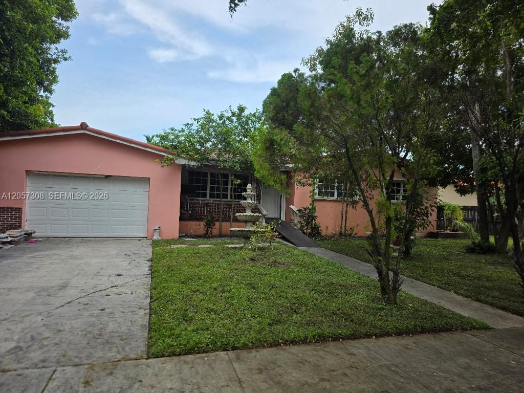 881 Albatross Street — photo 3