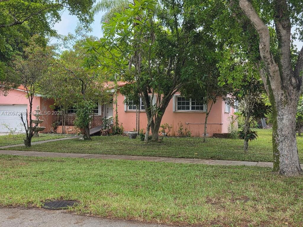 881 Albatross Street — photo 6