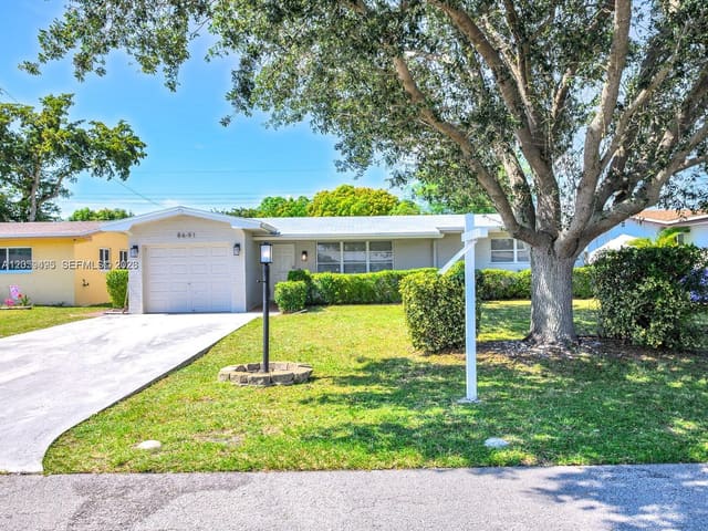 8691 NW 16th Street, Pembroke Pines, FL 33024